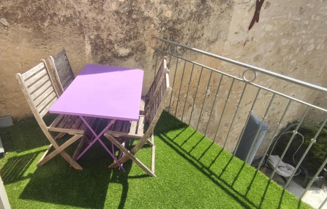 T3 Avec Sa Terrasse Au Coeur Du Village Medieval * Sauzet (Drome)